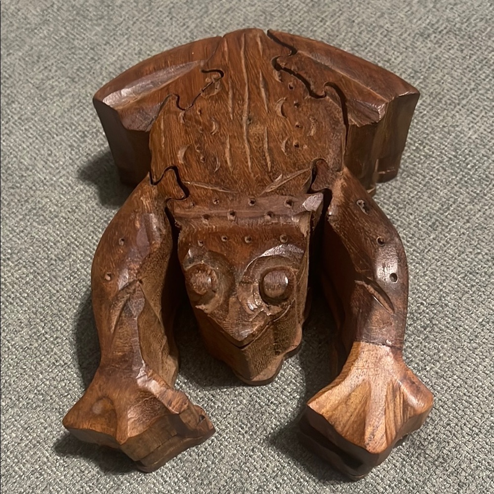 Handcrafted Wooden Frog Door Mat Accent